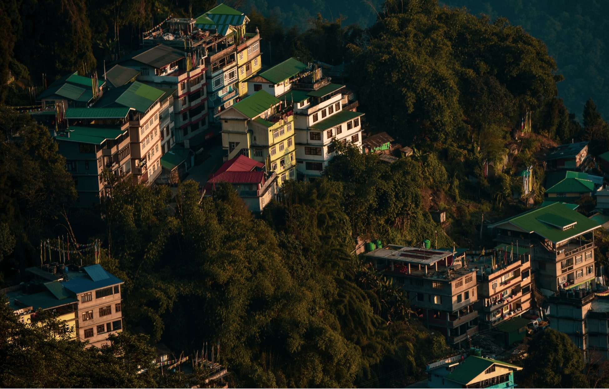 A bird-eye view of the beautiful city of Gangtok © Pritam Laskar/Unsplash